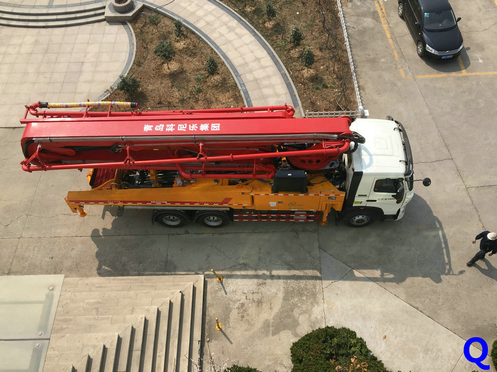 小型混凝土泵車，科尼樂小型泵車，天泵，混凝土泵車，